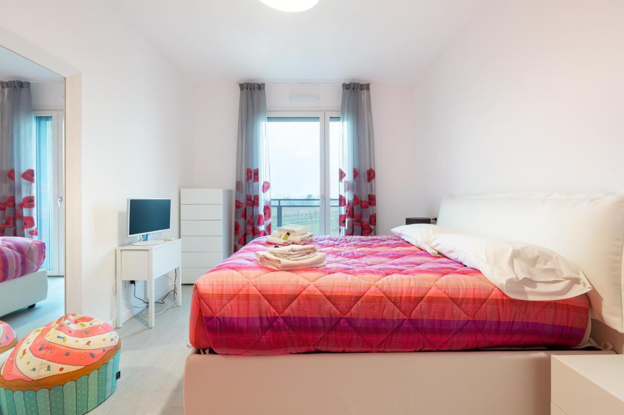 Ferienwohnung Fiera Milano Flat With Garage Exterior foto